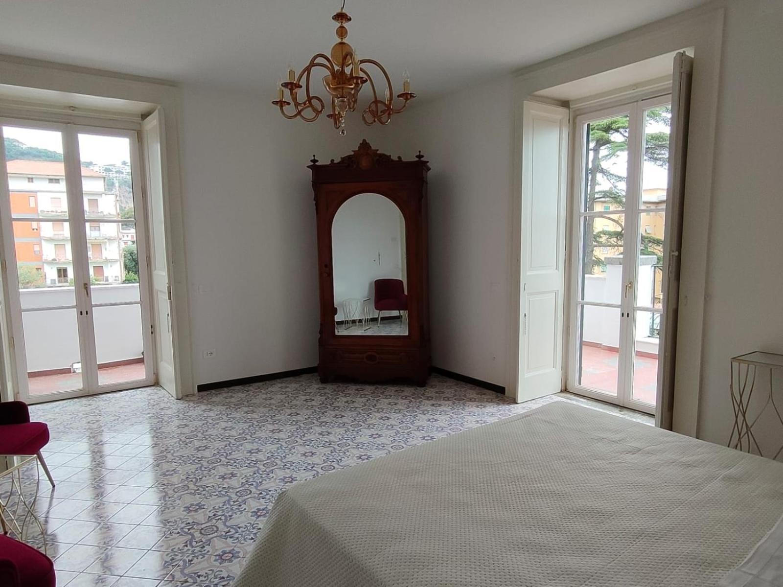 Отель Casa Enzina Сорренто Экстерьер фото